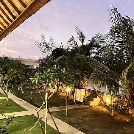 Penyon Beach House Ped Bagian luar foto