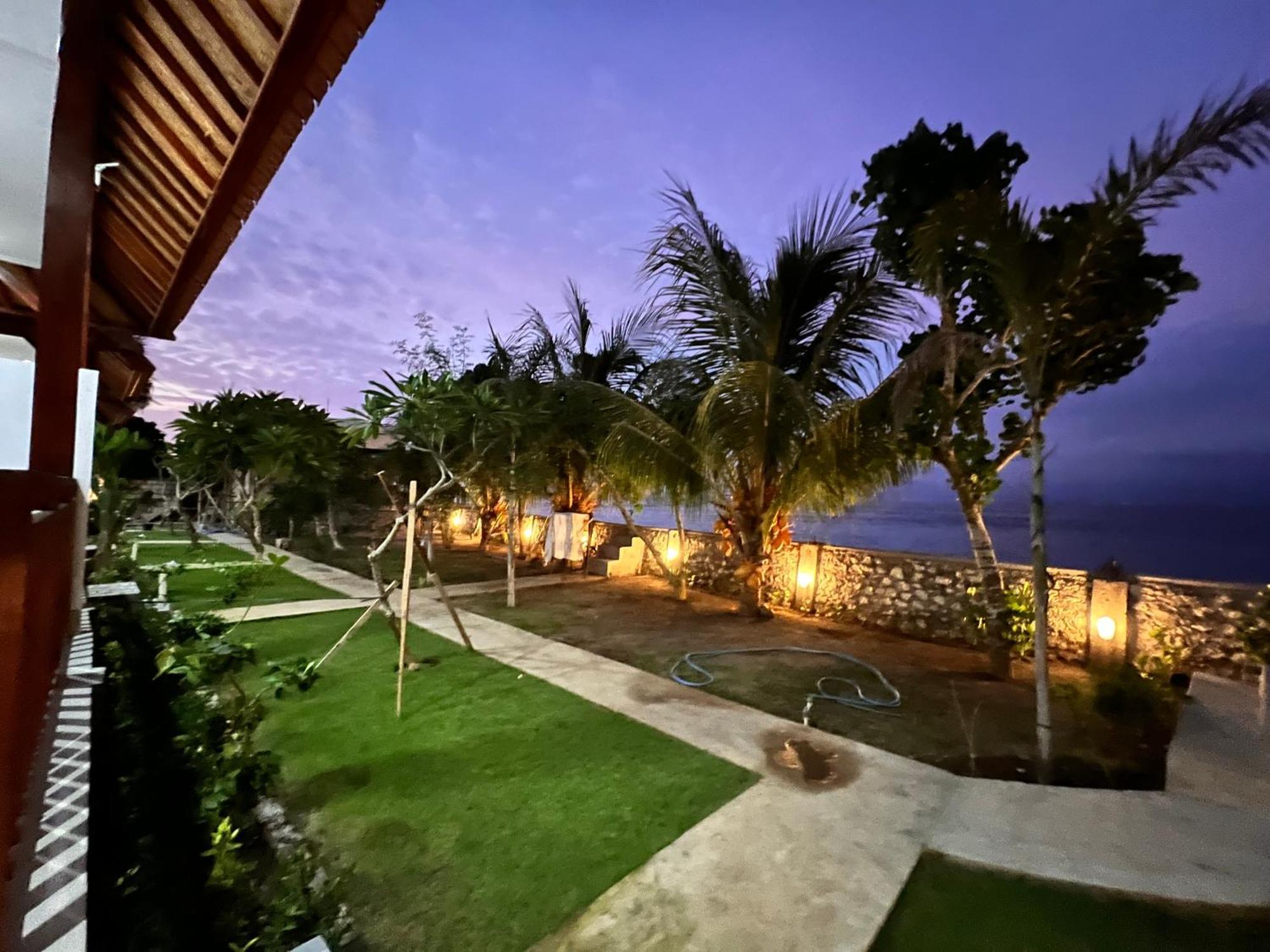 Penyon Beach House Ped Bagian luar foto